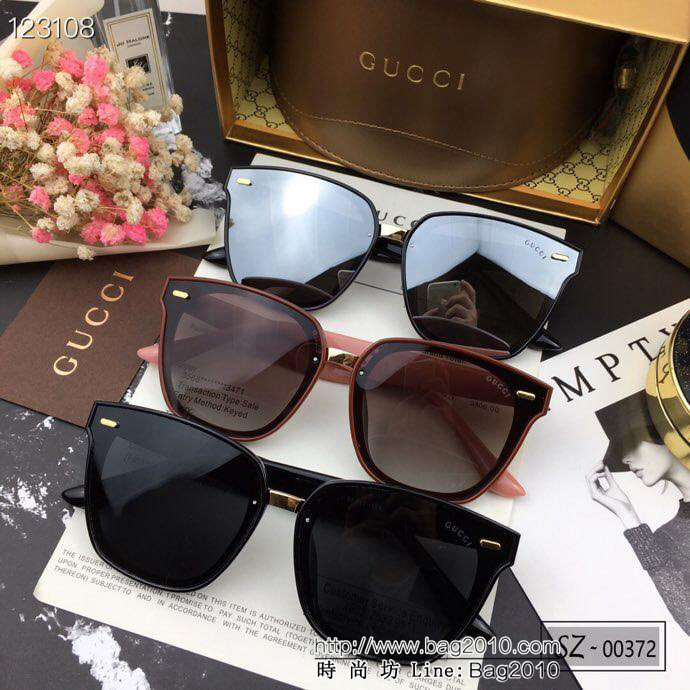 GUCCI古馳 2019新款 古奇小蜜蜂 爆款太陽鏡 遮擋有害光線防輻射 出行旅遊必備品 00372  lly1431